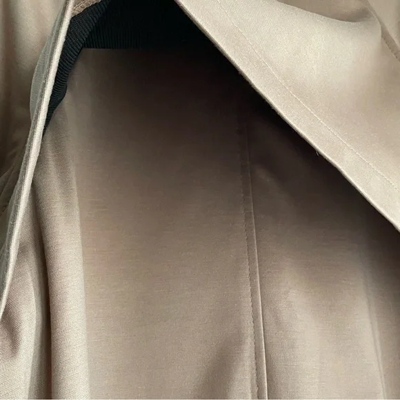 Classic Women's Tan Trench Coat - Picture 7 of 11